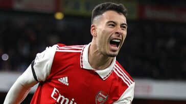 Gabriel Martinelli mantém Arsenal na liderança isolada da Premier League