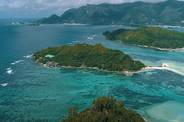 La Digue a Ilha dos Carrinhos de Golfe